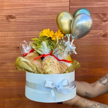 Box de café da manhã personalizado, recheado de delícias para presente